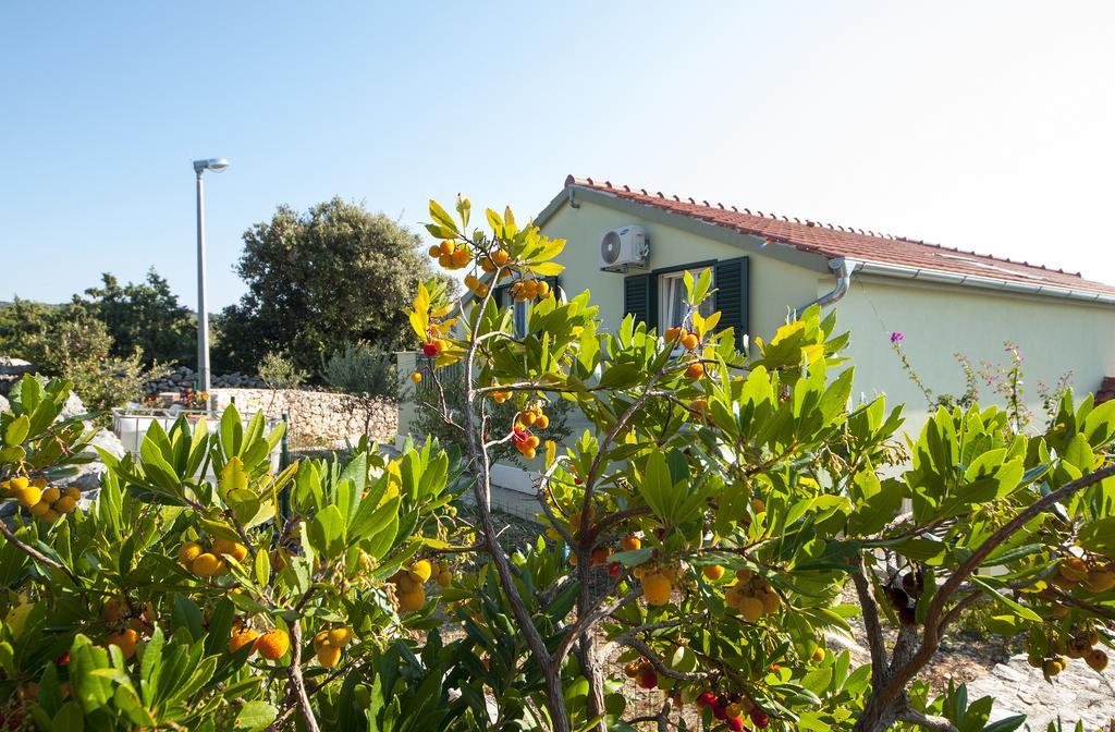 Guest House Loranum Sevid Exterior foto