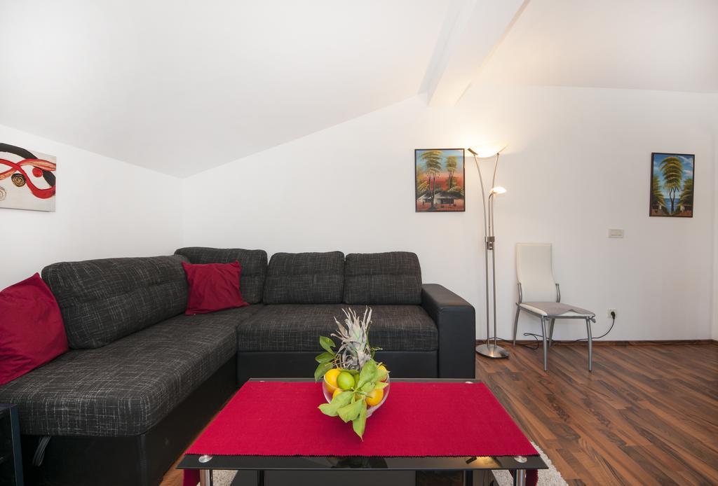 Guest House Loranum Sevid Habitación foto